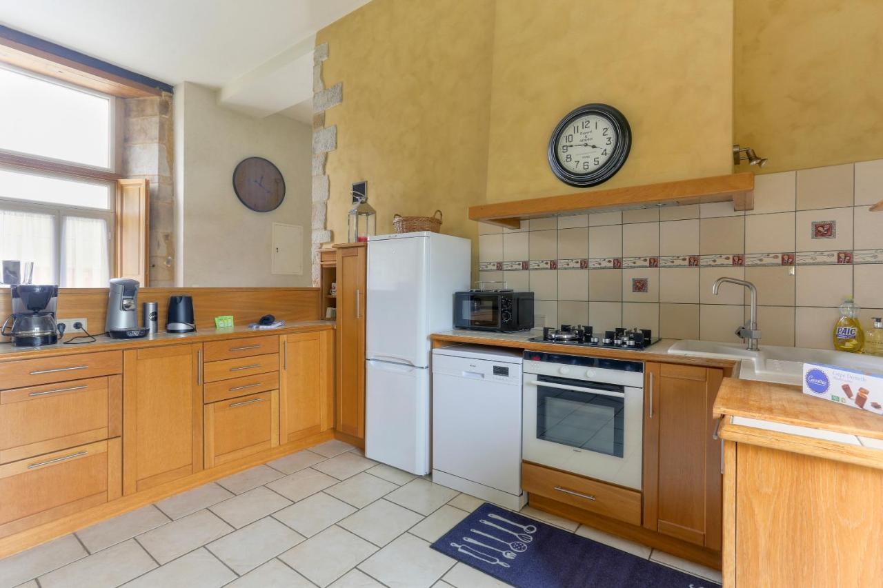 Tour Des Alleux - Maison De Maitre Pour 6 Taden Bagian luar foto