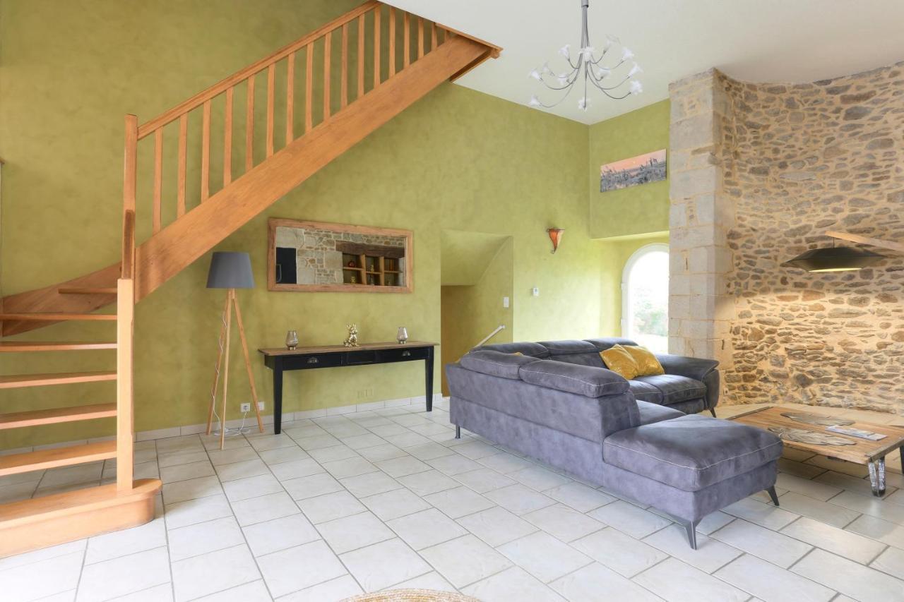 Tour Des Alleux - Maison De Maitre Pour 6 Taden Bagian luar foto