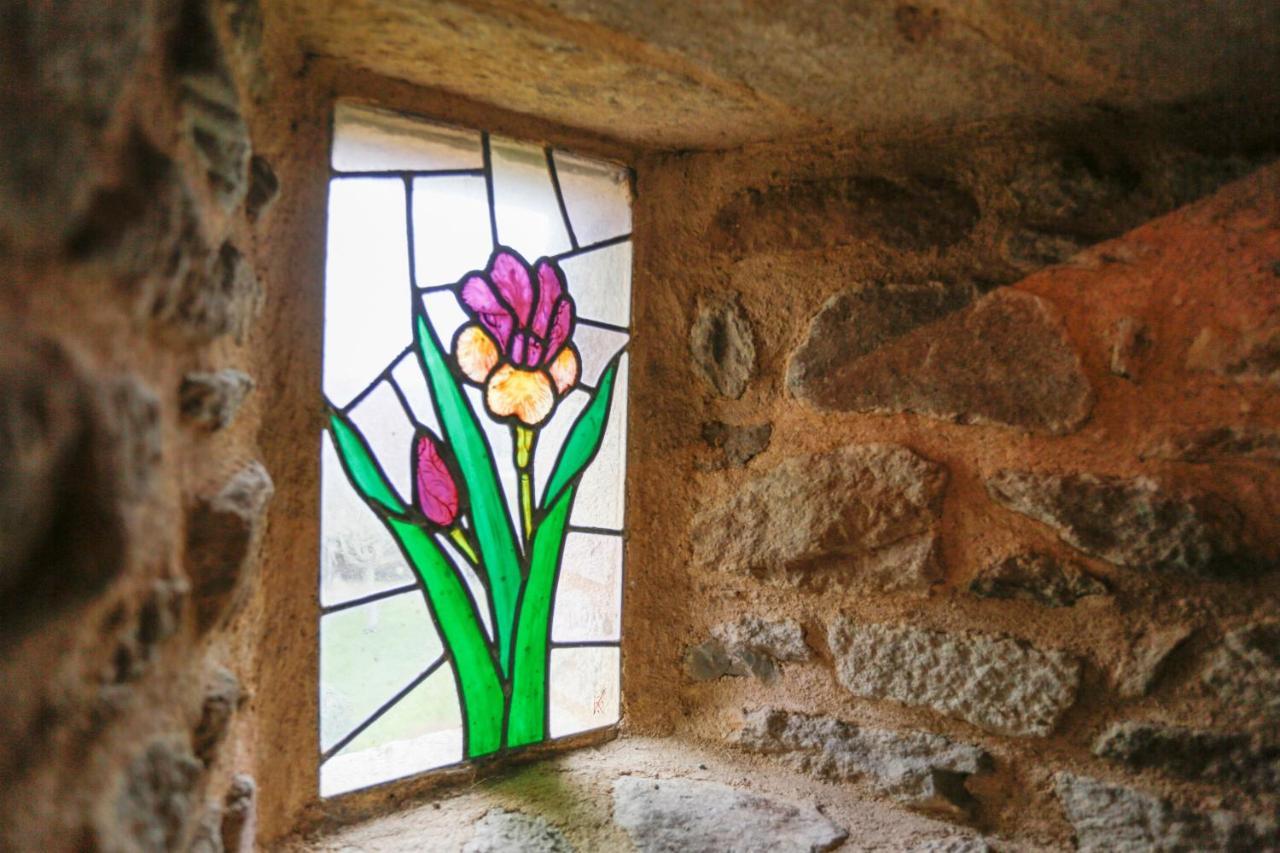 Tour Des Alleux - Maison De Maitre Pour 6 Taden Bagian luar foto
