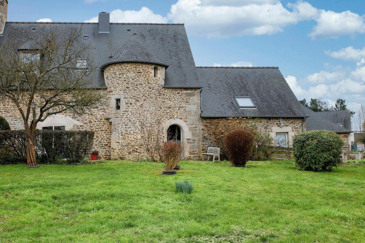 Tour Des Alleux - Maison De Maitre Pour 6 Taden Bagian luar foto